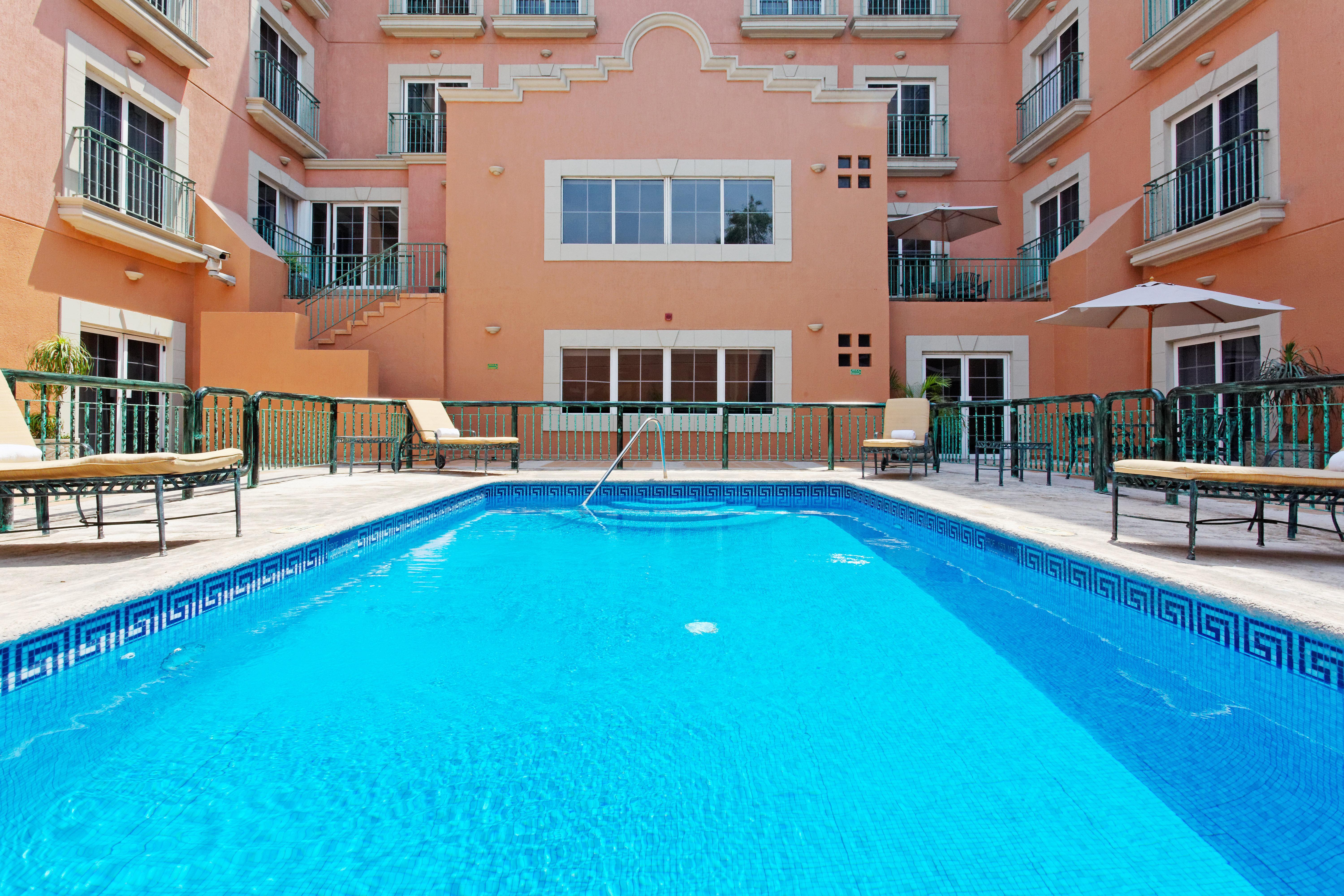 Holiday Inn Express Monterrey Galerias-San Jeronimo By Ihg Eksteriør billede