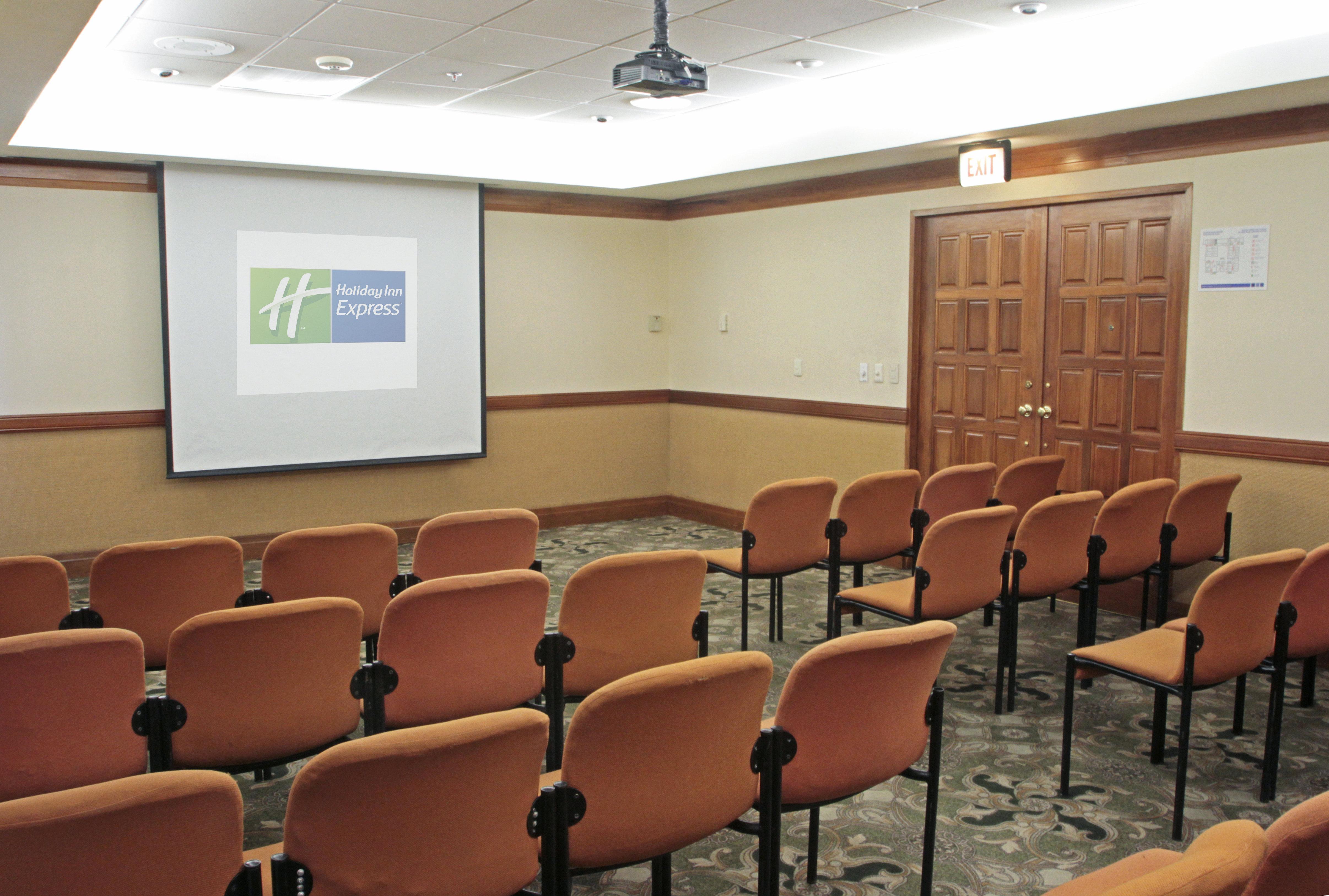Holiday Inn Express Monterrey Galerias-San Jeronimo By Ihg Eksteriør billede