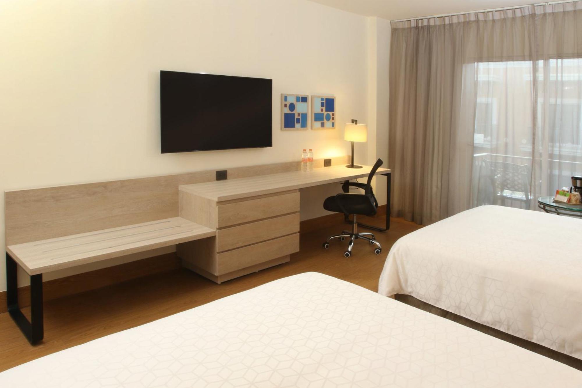 Holiday Inn Express Monterrey Galerias-San Jeronimo By Ihg Eksteriør billede
