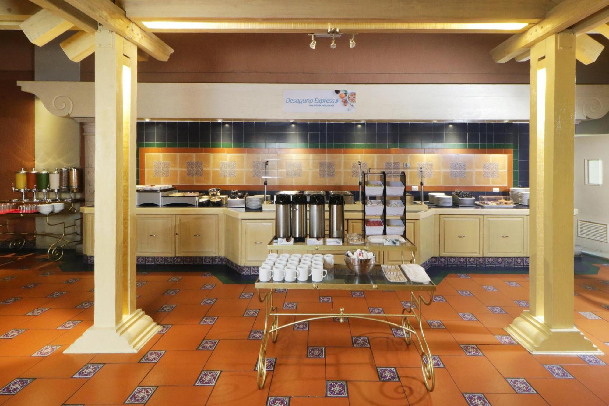 Holiday Inn Express Monterrey Galerias-San Jeronimo By Ihg Eksteriør billede