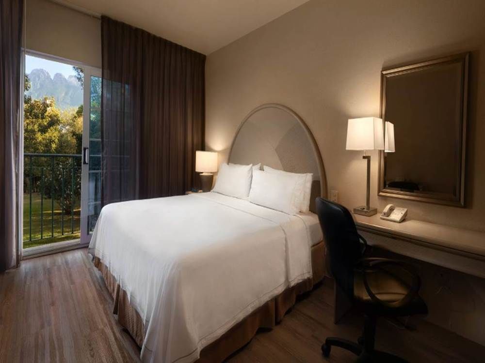 Holiday Inn Express Monterrey Galerias-San Jeronimo By Ihg Eksteriør billede